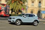 Volvo XC40 D4 Momentum 2017 года (WW)